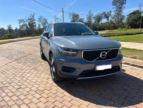 VOLVO XC40 2.0 T4 GASOLINA MOMENTUM GEARTRONIC VOLVO XC40 2.0 T4 GASOLINA MOMENTUM GEARTRONIC
